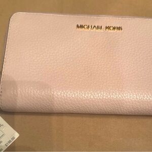 Michael Kors Blush Pink Wallet